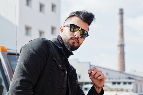 Heavy Stubble With Beard Line
