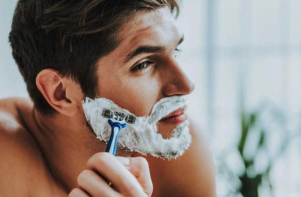 How to Clean Shave Face